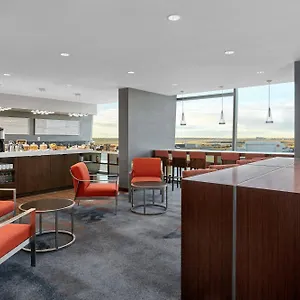 Airport Marriott In-terminal 4*, Calgary Canada
